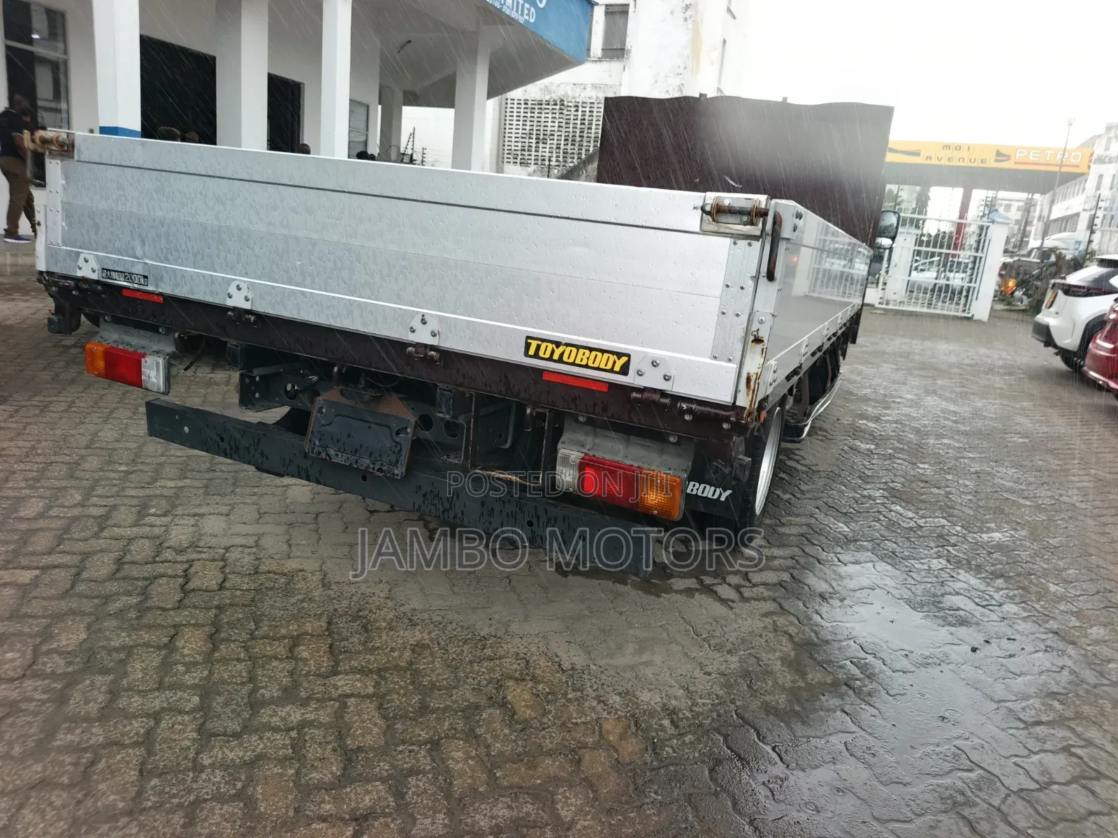 Hino Dutro