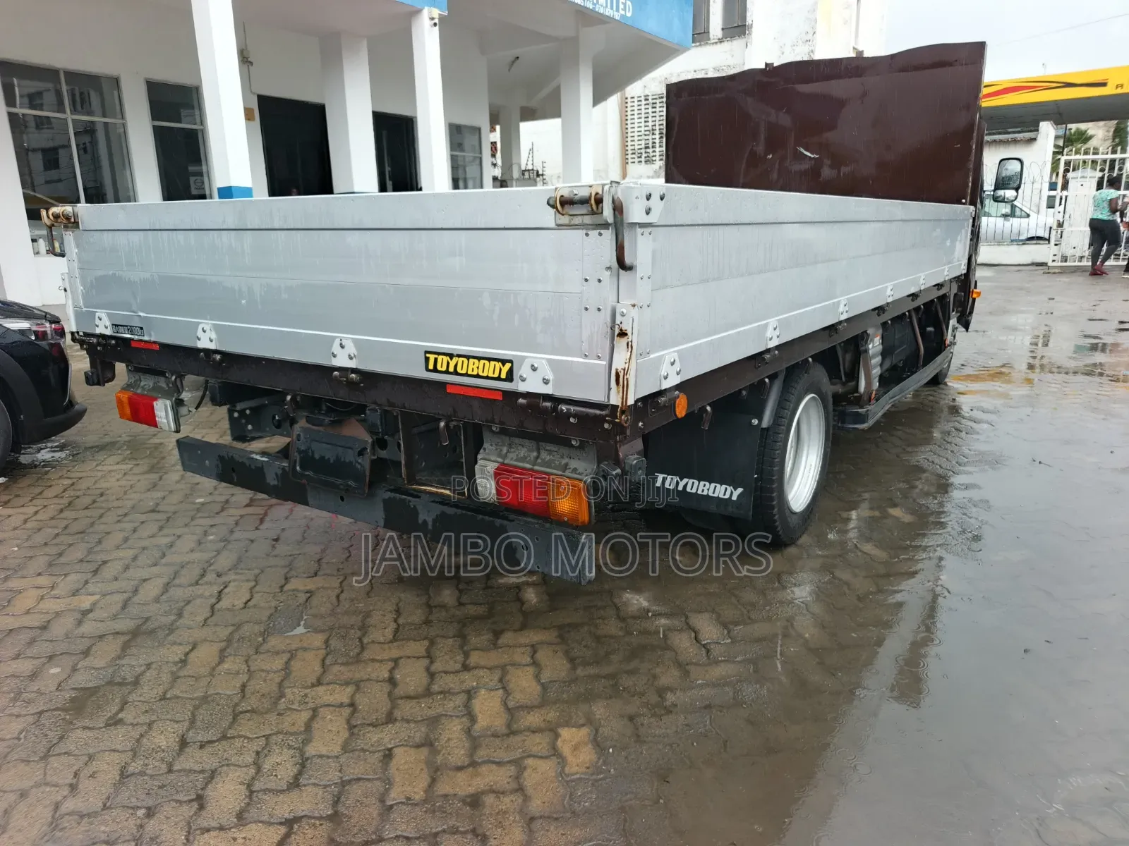 Hino Dutro