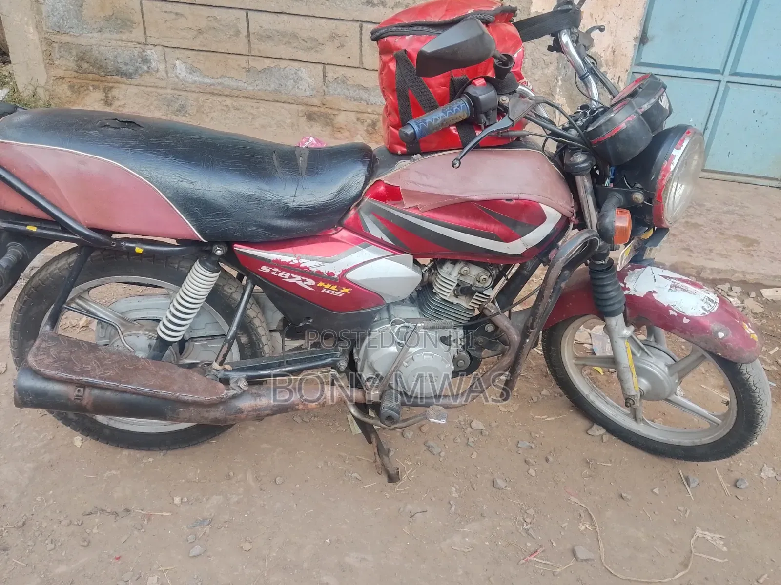 TVS HLX 125 2022 Red