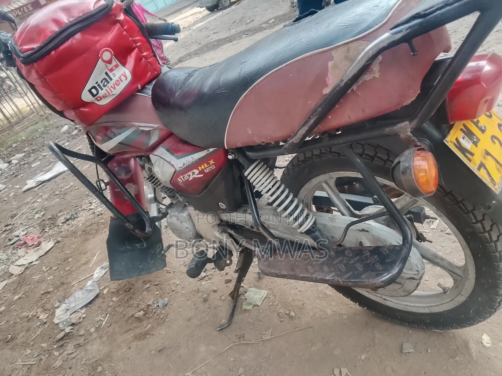 TVS HLX 125 2022 Red