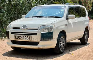 Toyota Succeed SV Premium 2016 Pearl
