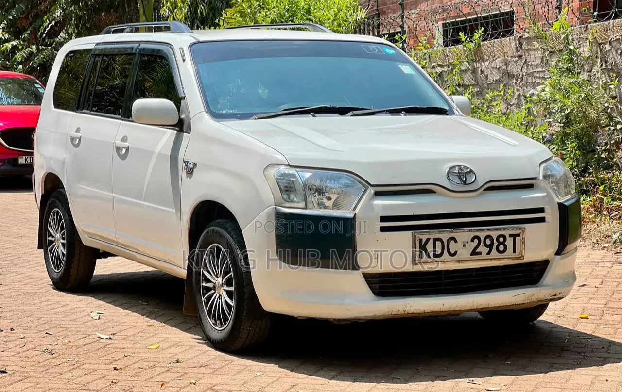 Toyota Succeed SV Premium 2016 Pearl