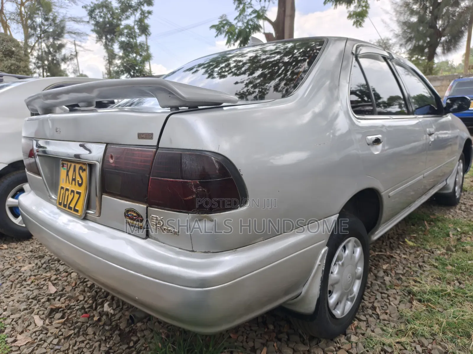 Nissan Sunny 2001 Silver
