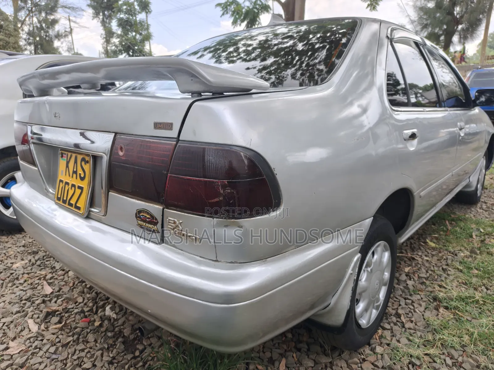 Nissan Sunny 2001 Silver