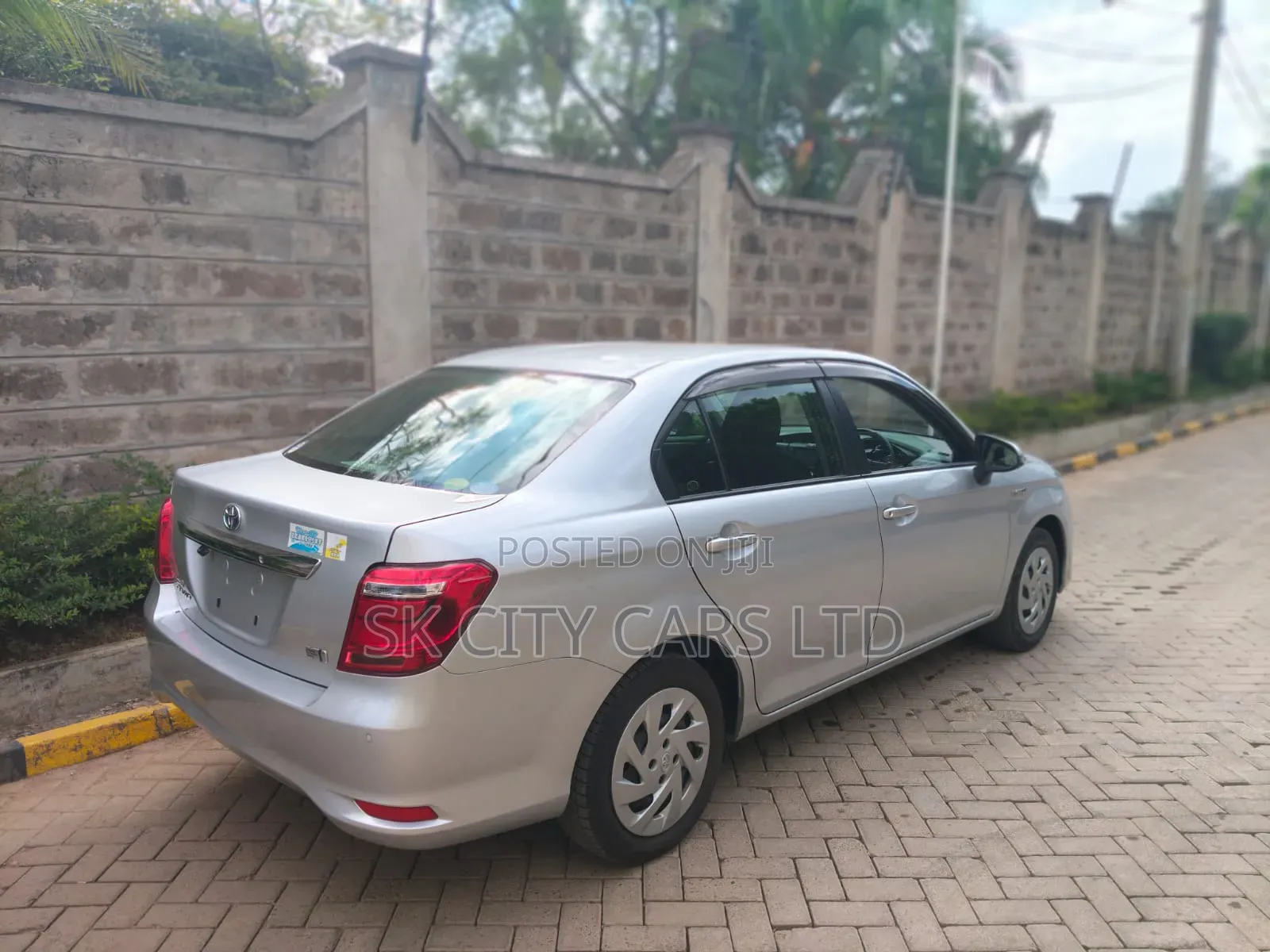 Toyota Axio 2019 Silver