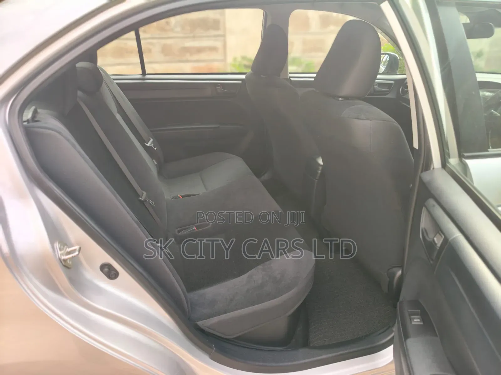 Toyota Axio 2019 Silver