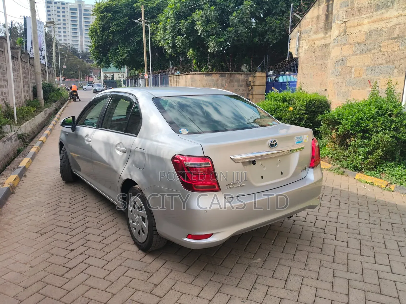 Toyota Axio 2019 Silver