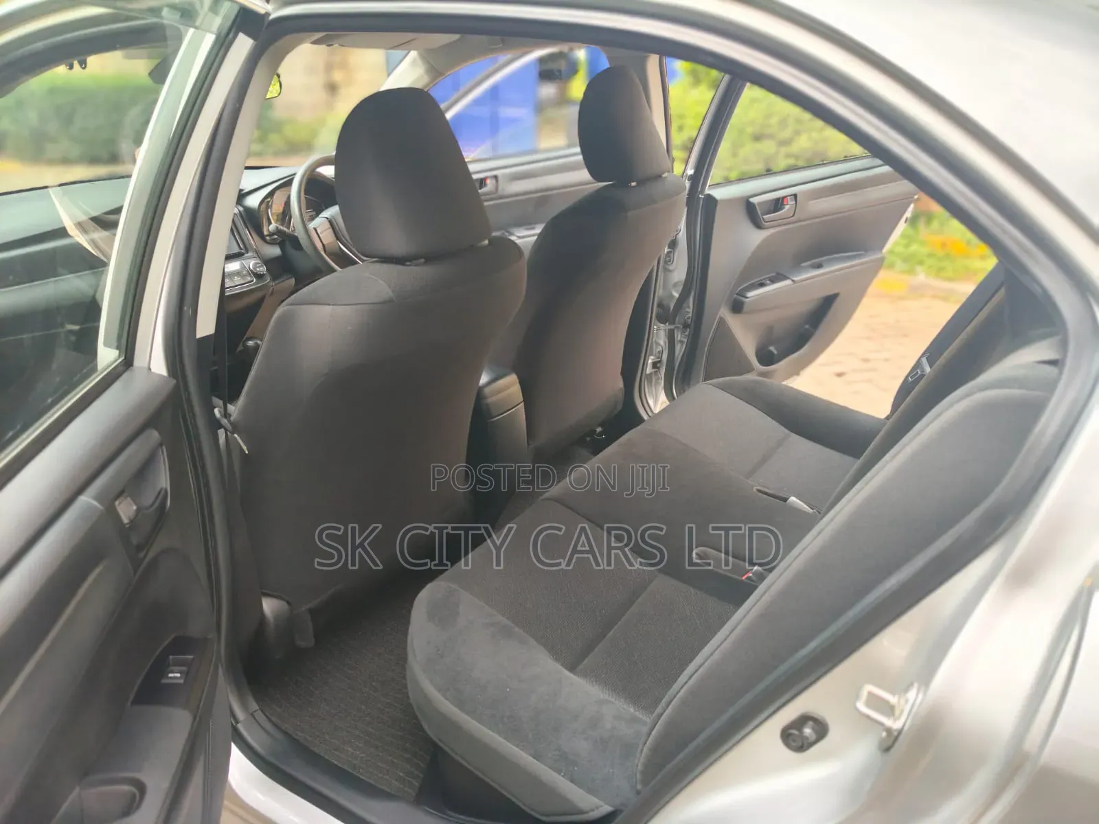 Toyota Axio 2019 Silver
