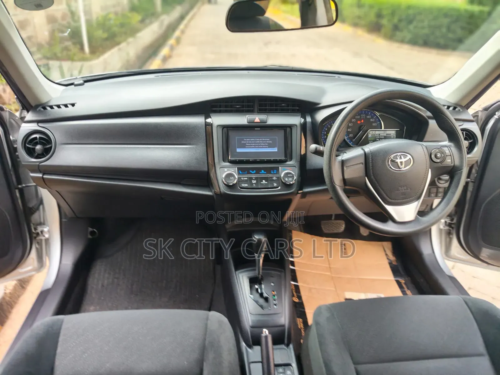 Toyota Axio 2019 Silver