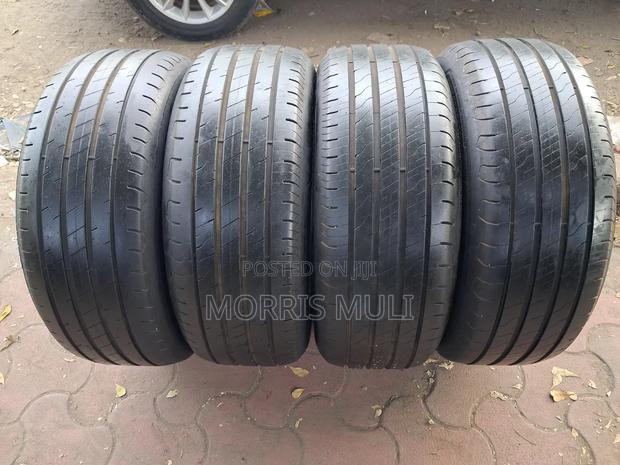 235/55r18 Goodyear - thumbnail 2