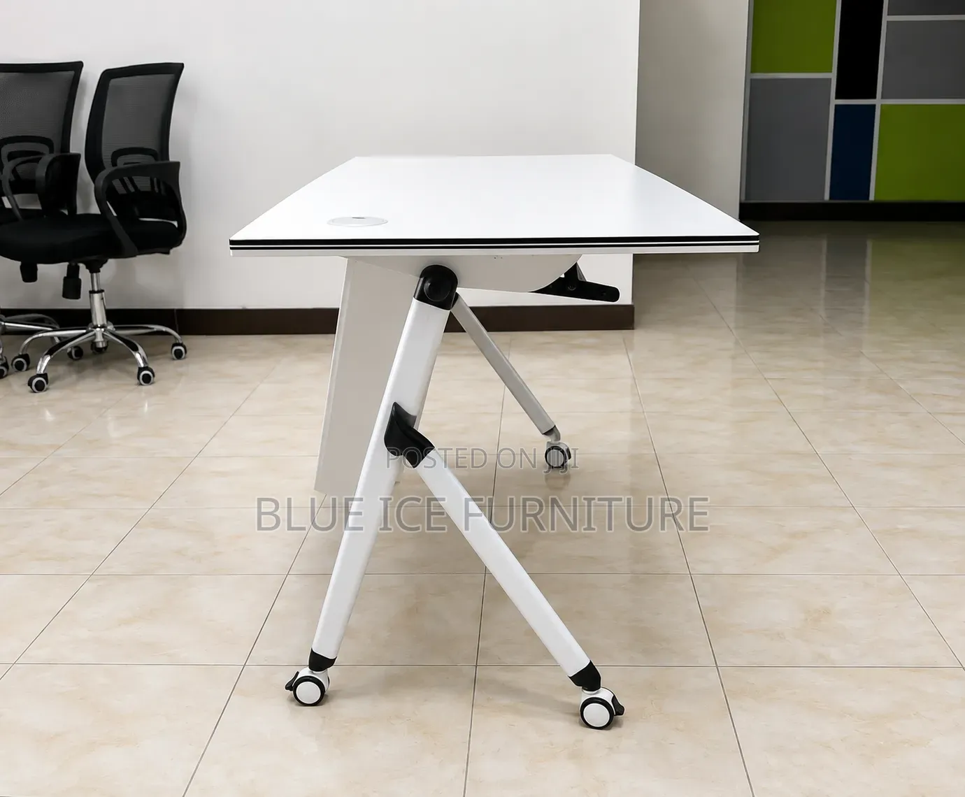 Mobile Foldable Training Table With Castor