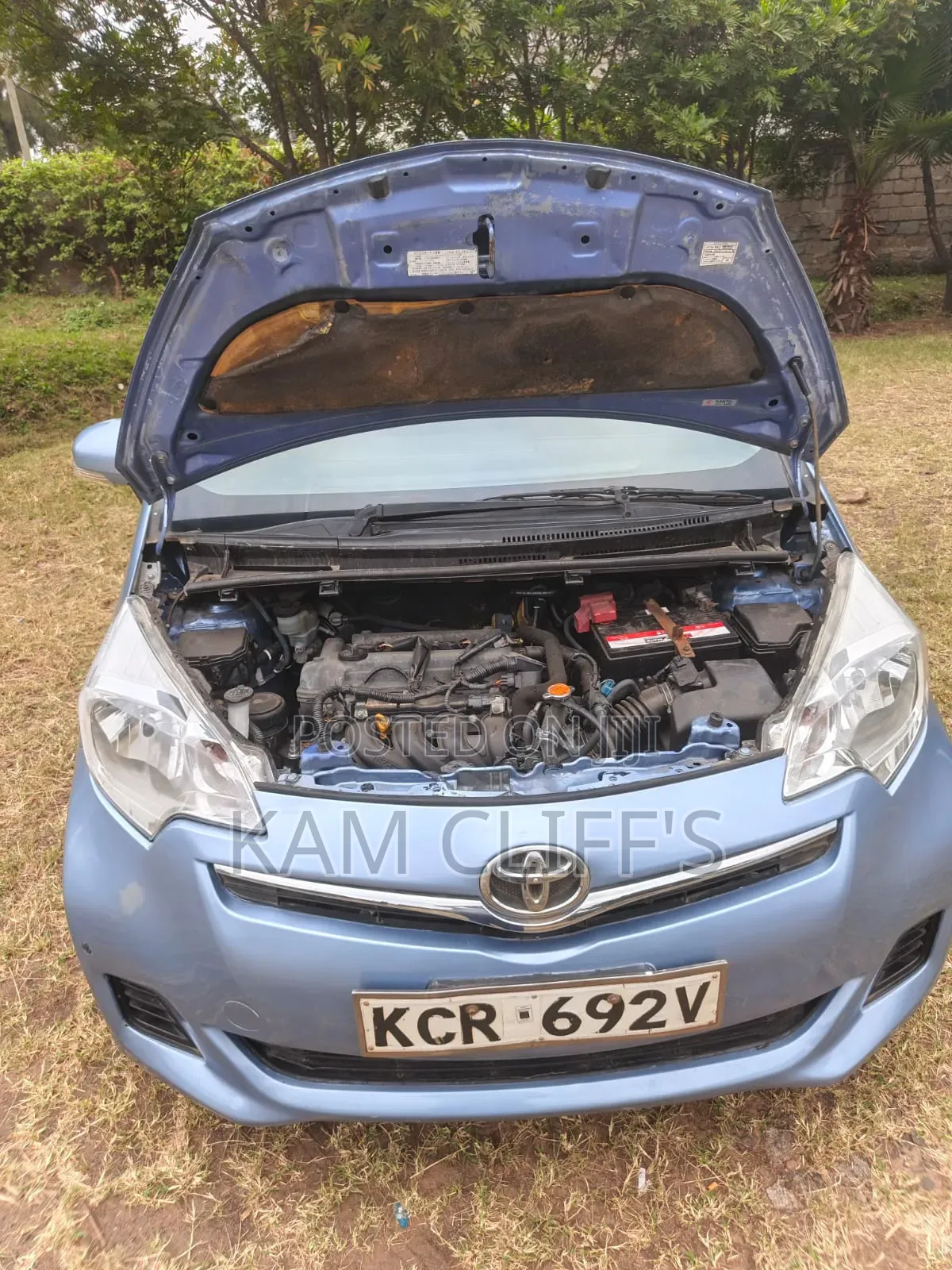 Toyota Ractis 2012 Blue