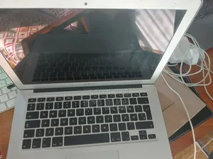 Laptop Apple MacBook Air 8GB Intel Core i5 SSD 128GB