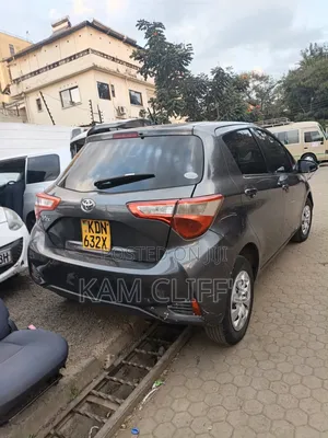 Toyota Vitz 2016 Gray