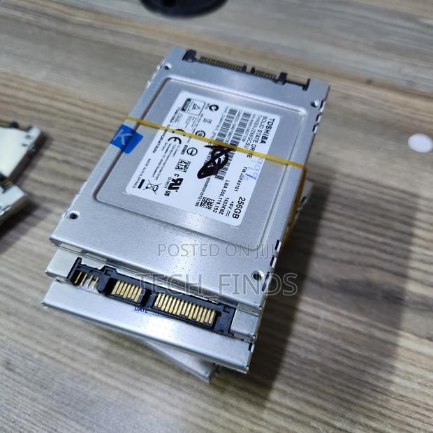 Toshiba 256GB 2.5" SATA SSD Solid State Drive for Laptop and Desktop - thumbnail 3