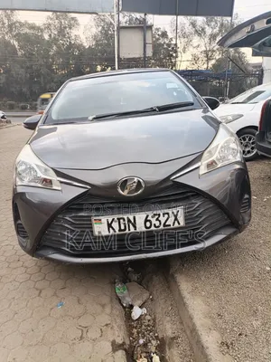Toyota Vitz 2016 Gray