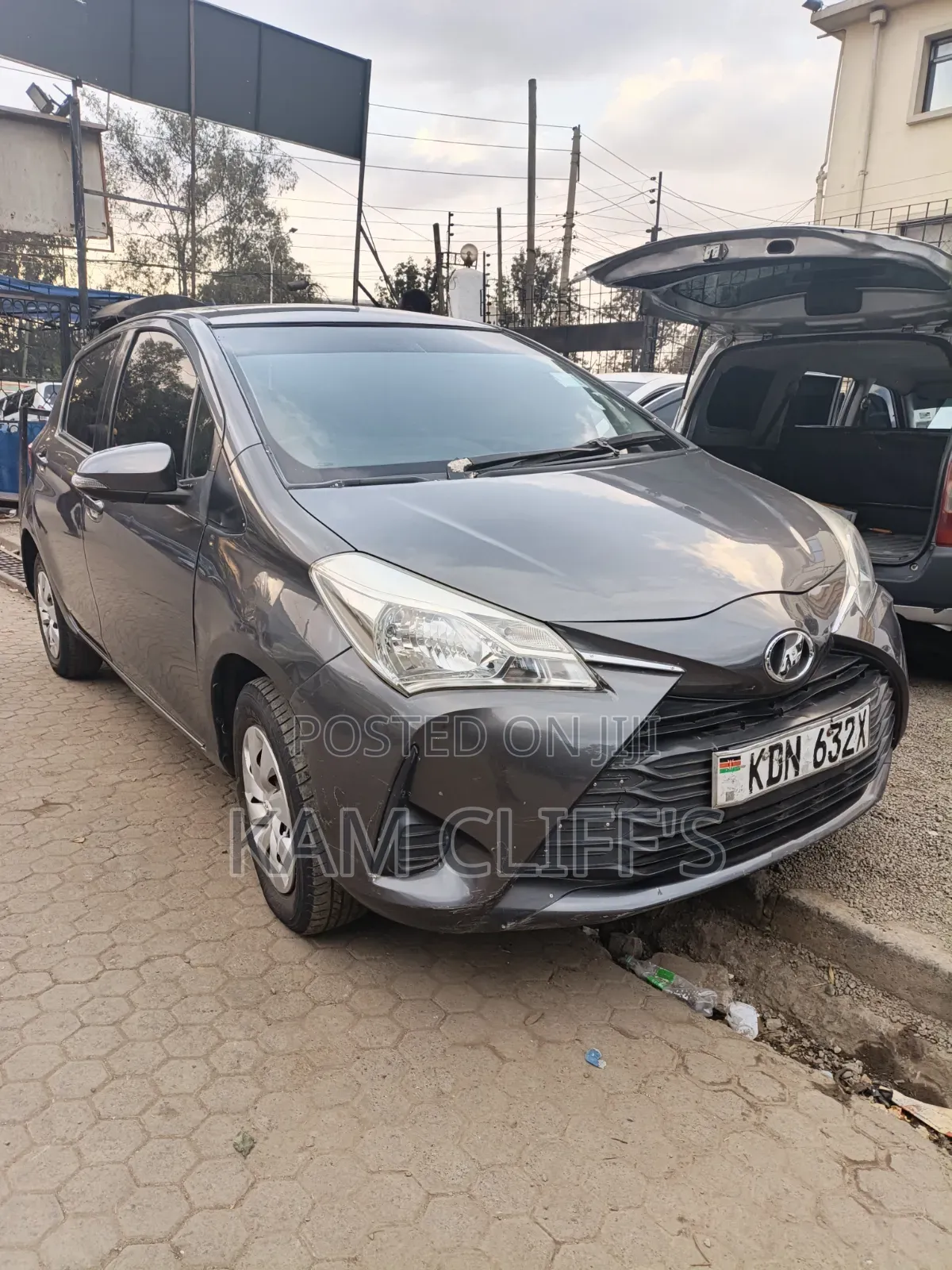 Toyota Vitz 2016 Gray