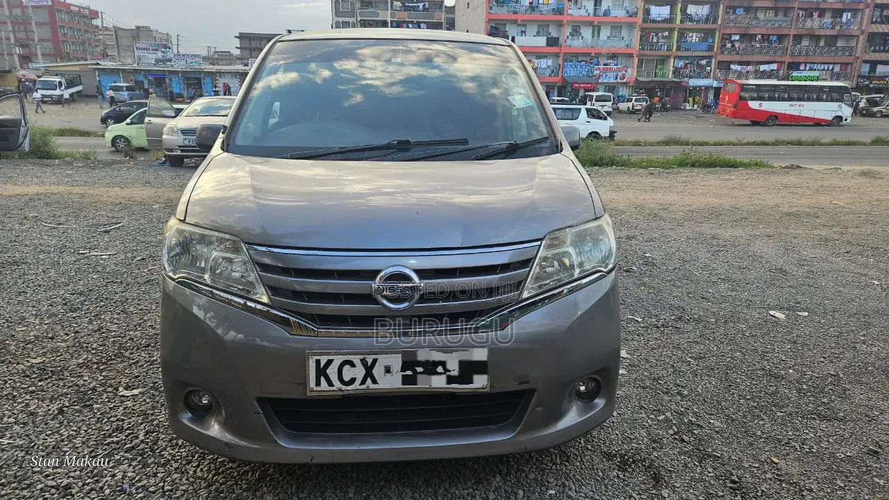 Nissan Serena 2013 Gray