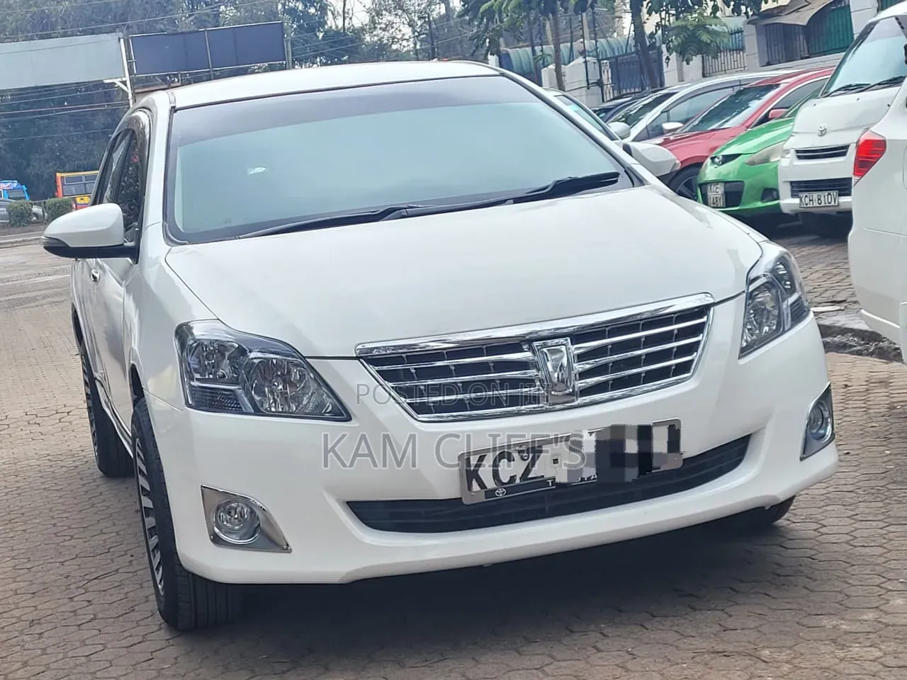 Toyota Premio 2013 White