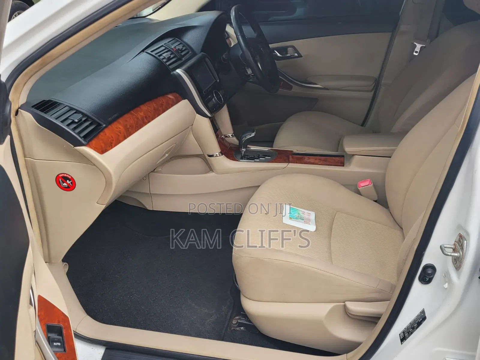Toyota Premio 2013 White