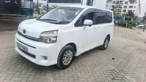 Toyota Voxy 2013 White