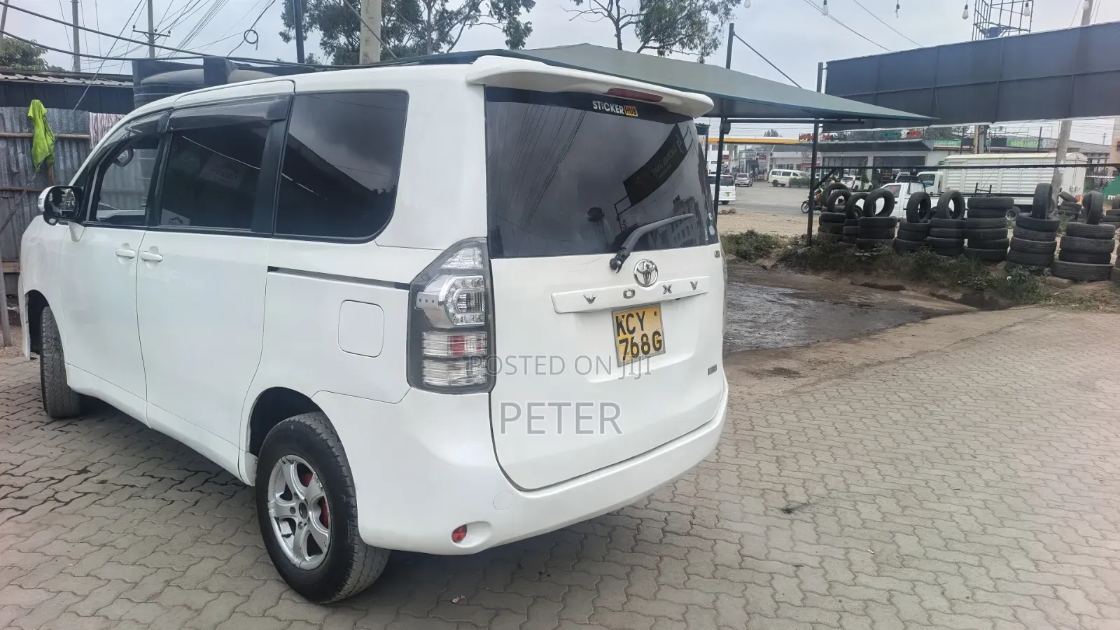 Toyota Voxy 2013 White