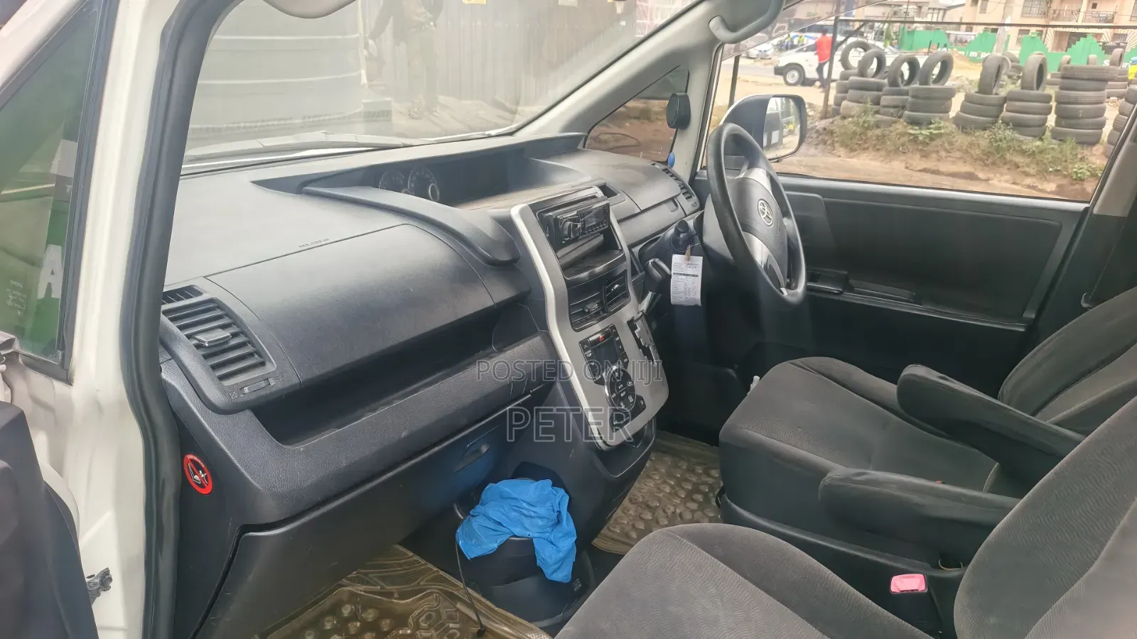 Toyota Voxy 2013 White