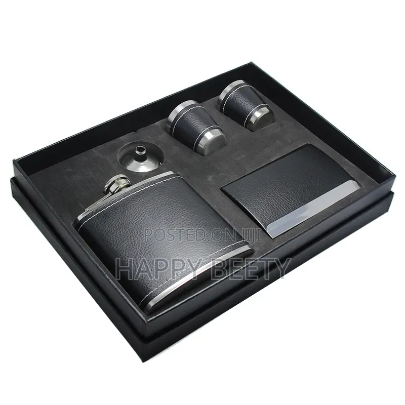 Black Leather-Covered Whiskey Flasks Gift Set
l