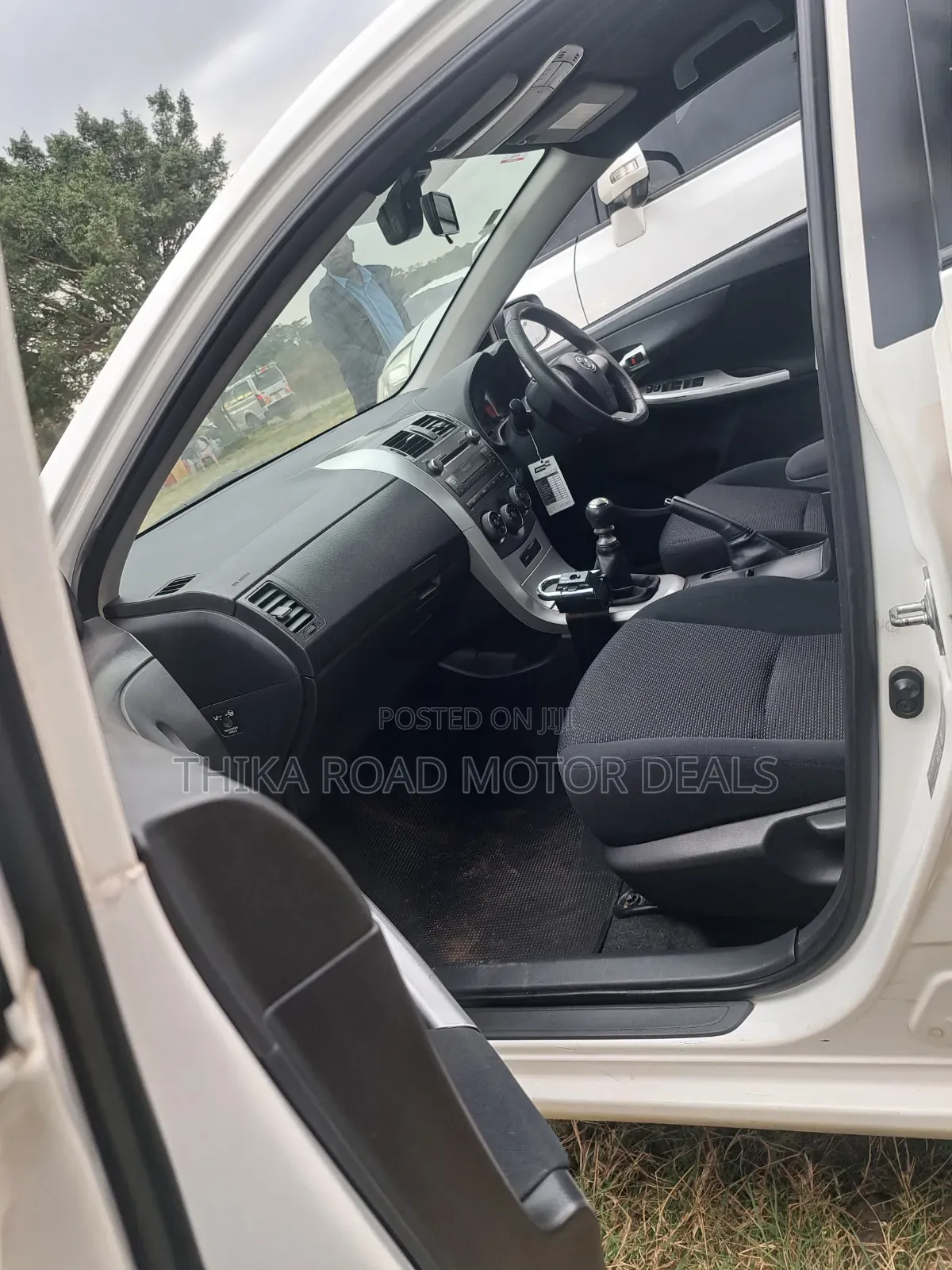 Toyota Corolla 2010 White