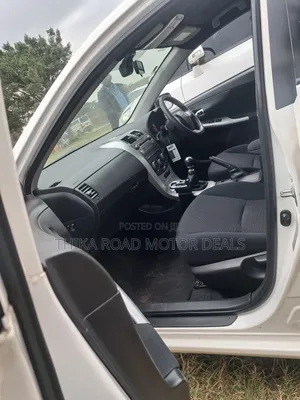 Toyota Corolla 2010 White