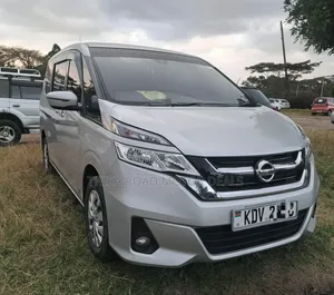 Nissan Serena 2018 Silver