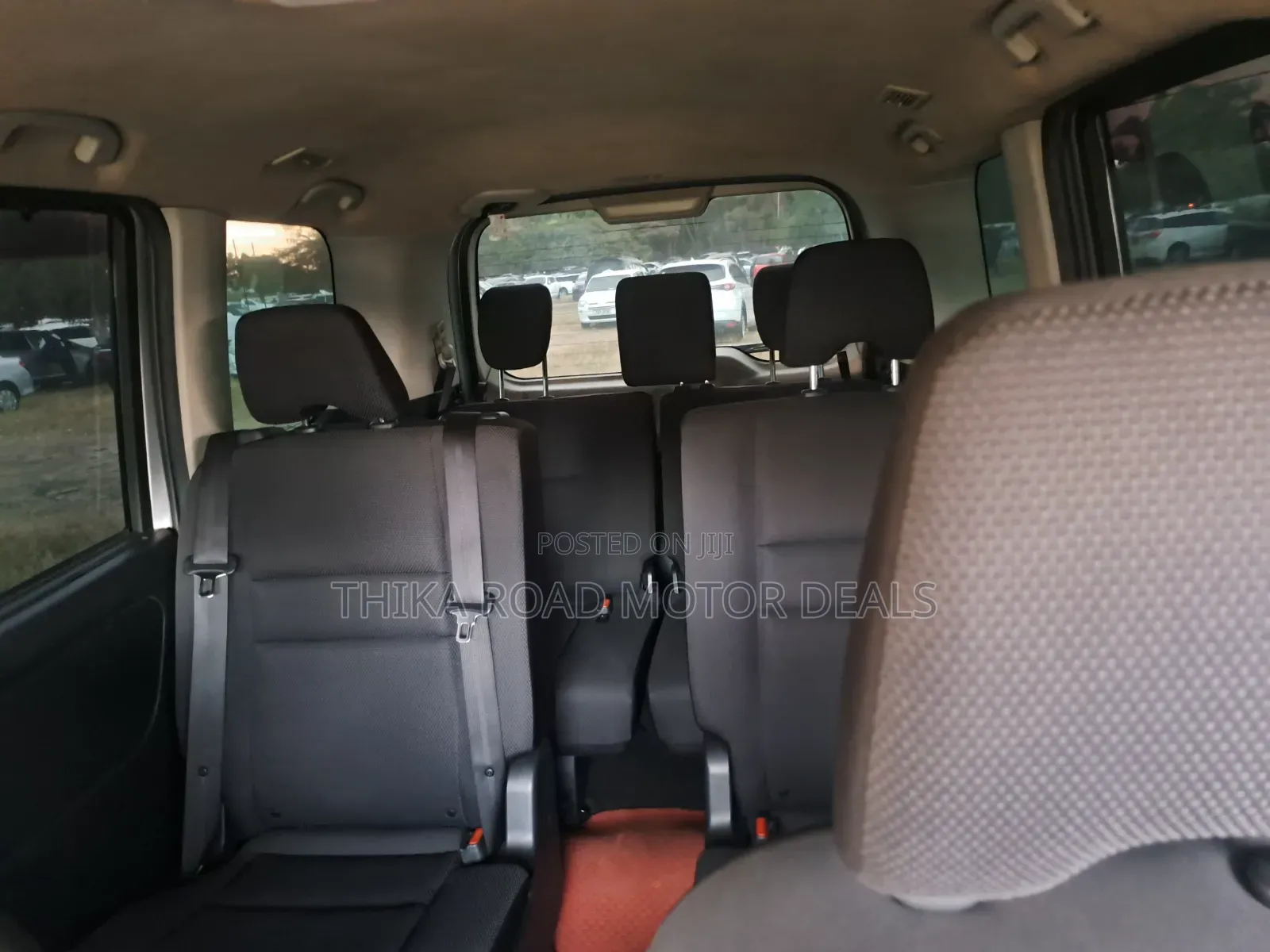 Nissan Serena 2018 Silver