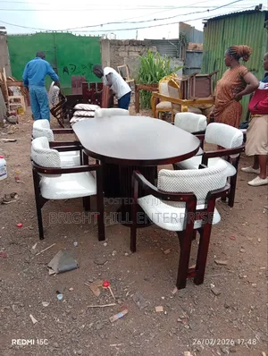 Shiny Attractive 6 Seater Dining Tables