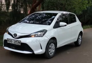Toyota Vitz 2015 White