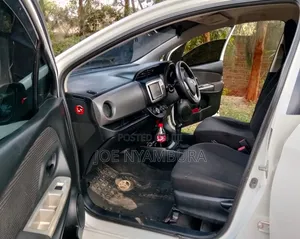 Toyota Vitz 2015 White