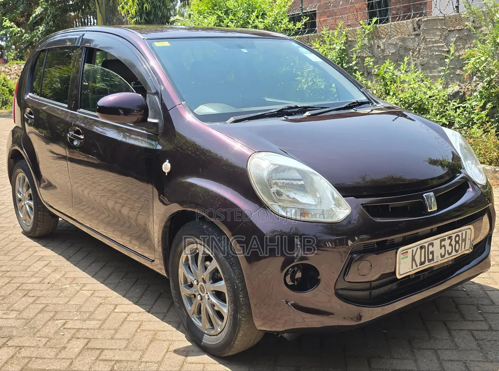 Toyota Passo 1.0 FWD 2014 Maroon