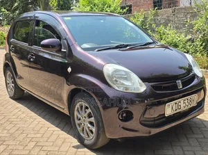 Toyota Passo 1.0 FWD 2014 Maroon