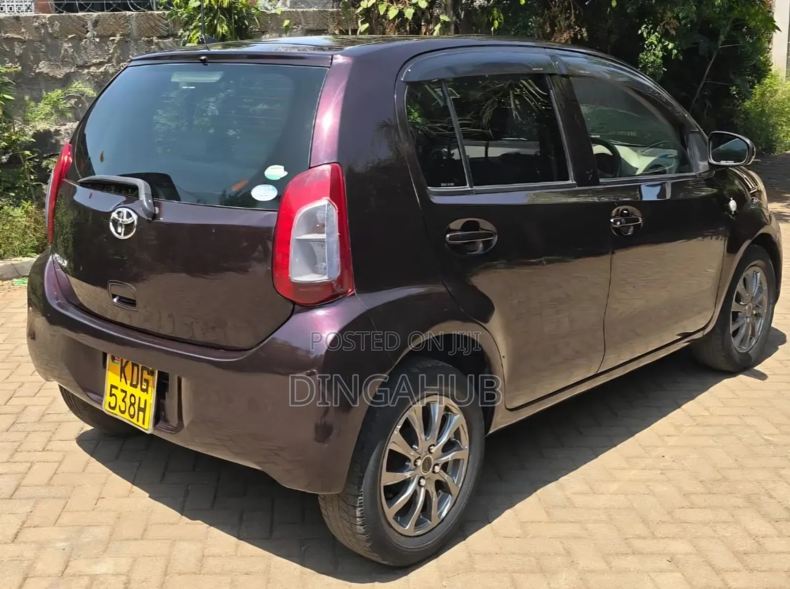 Toyota Passo 1.0 FWD 2014 Maroon