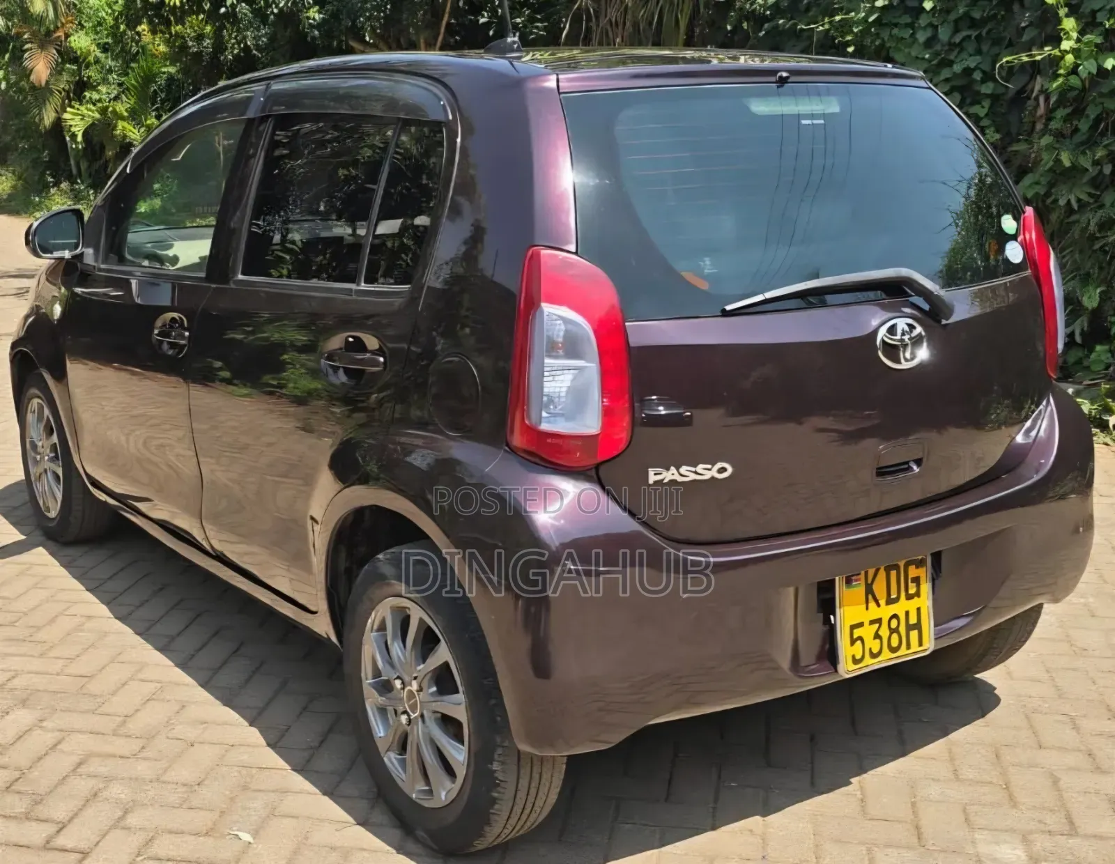 Toyota Passo 1.0 FWD 2014 Maroon