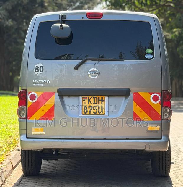 Nissan NV200 2015 Black - thumbnail 10