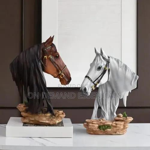 Resin Horse Head Statue - main view