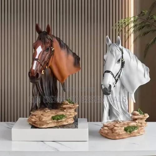 Resin Horse Head Statue - thumbnail 2