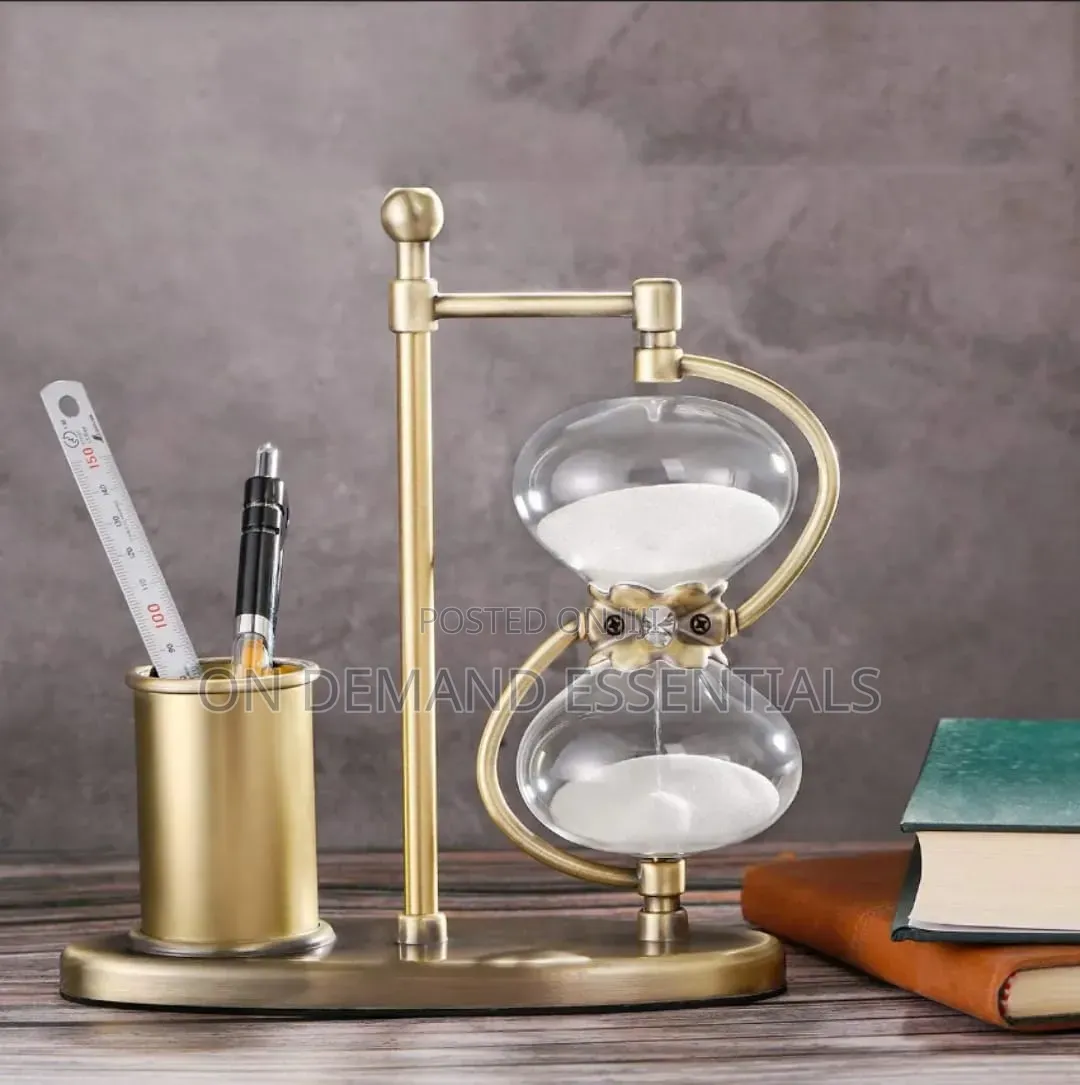 30 Minutes Hourglass Rotating 360 With Brass Pen Holder