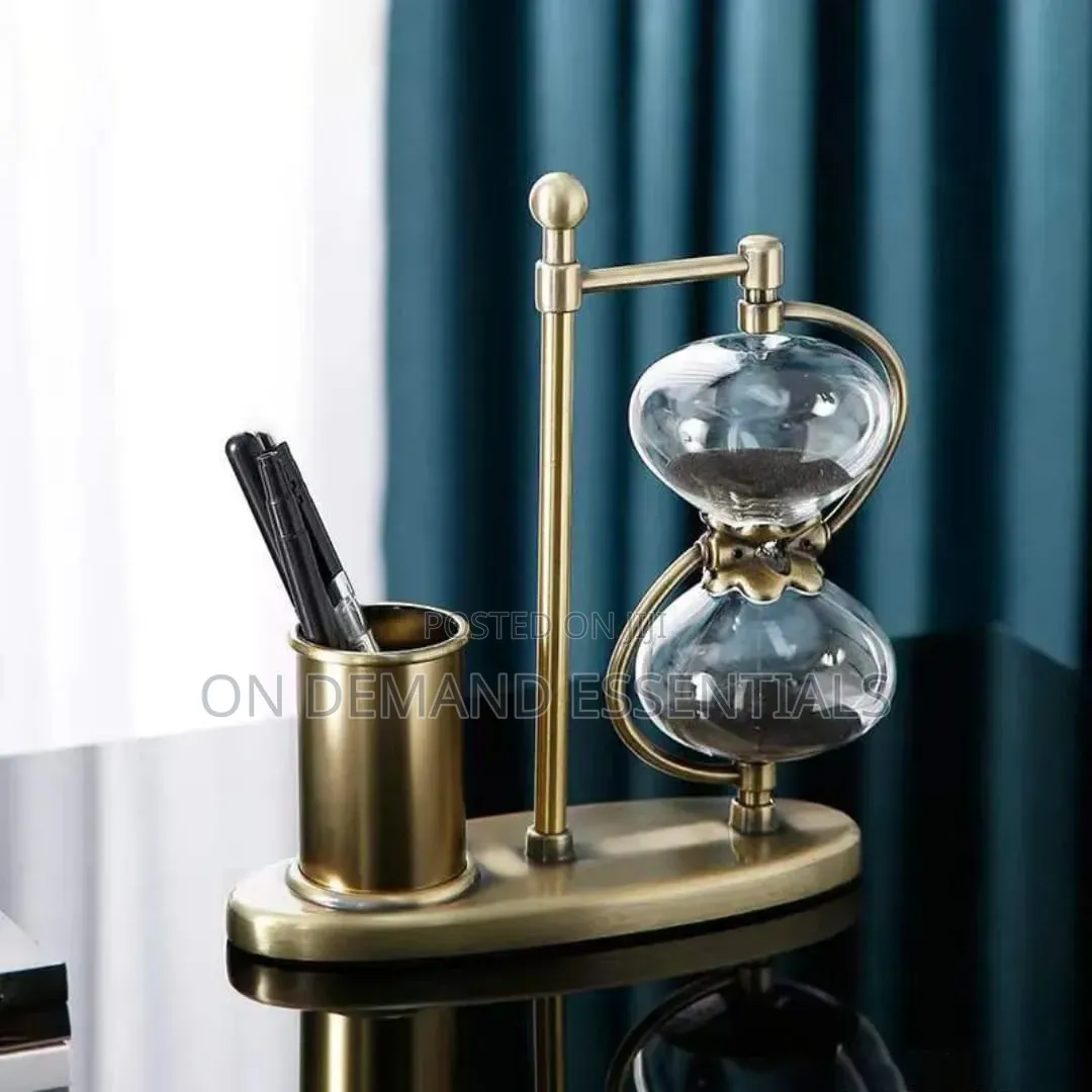 30 Minutes Hourglass Rotating 360 With Brass Pen Holder