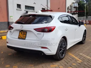 Mazda Axela 2017 Pearl