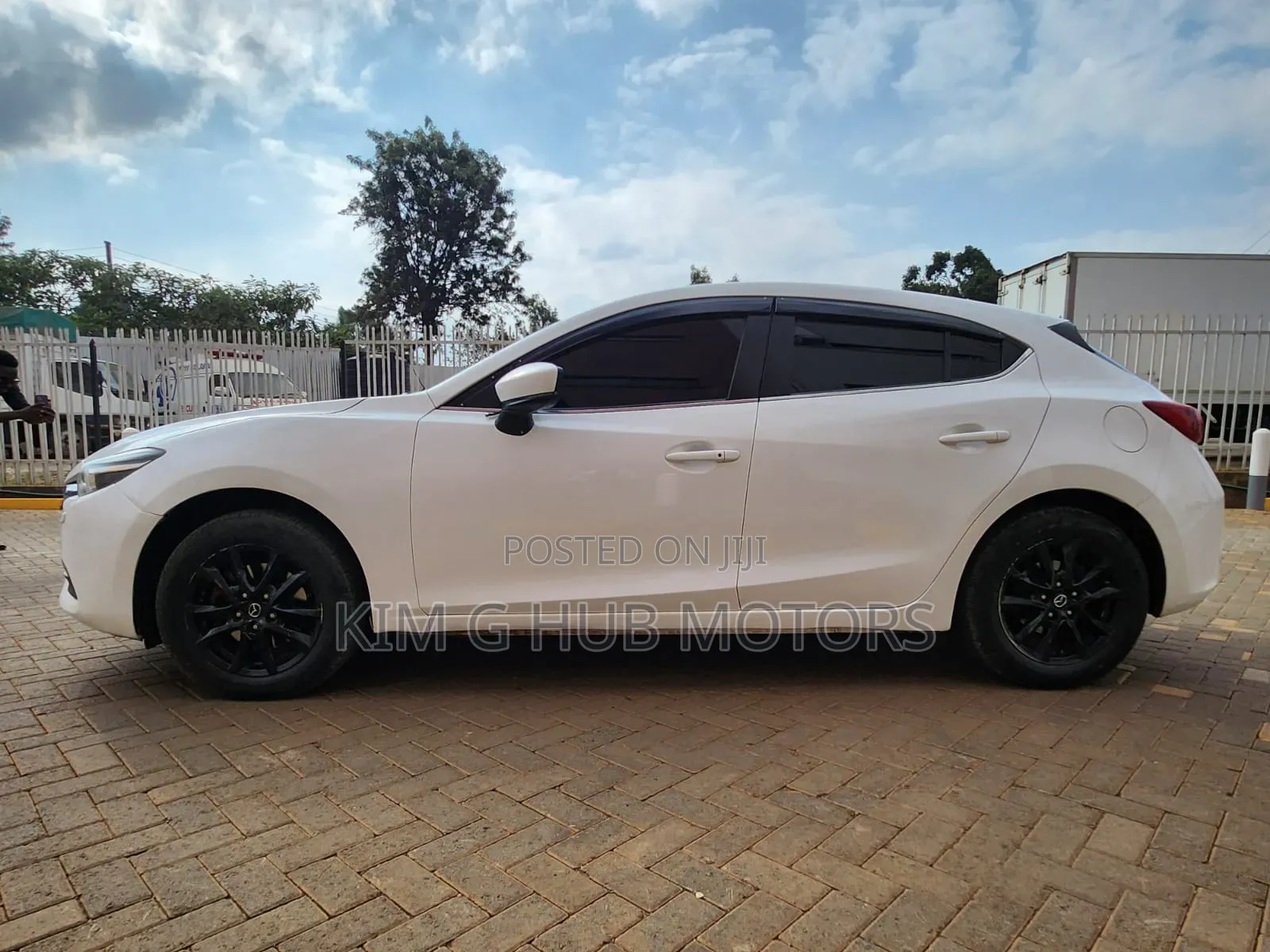 Mazda Axela 2017 Pearl