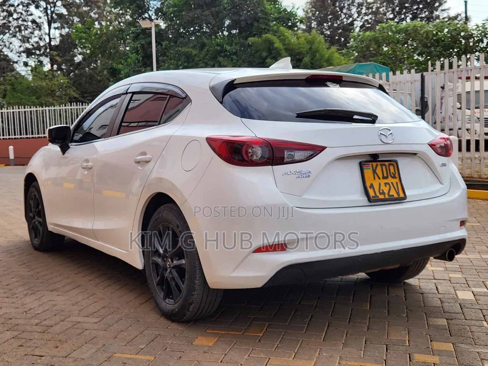 Mazda Axela 2017 Pearl