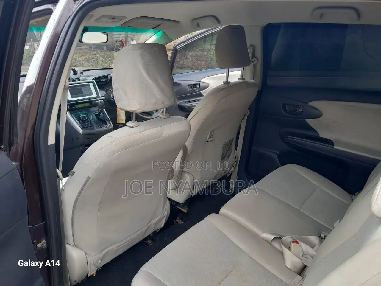 Toyota Wish 2011