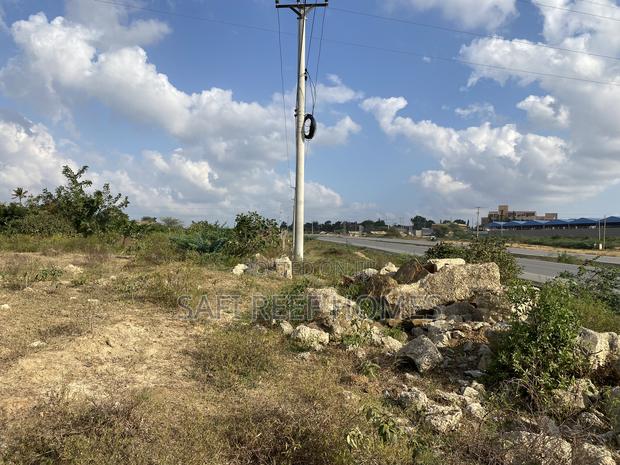 Prime 1 Acre Mazeras Touching the Road - main view