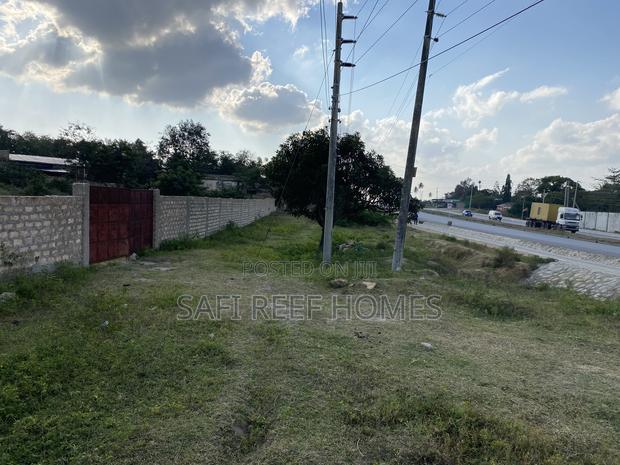 2 Acres Touching Nairobi Highway Kokotoni - thumbnail 6